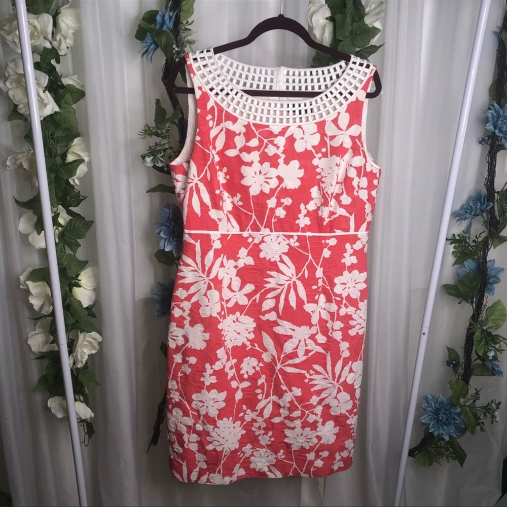 Tahari Arthur S. Levine Pink and White Dress